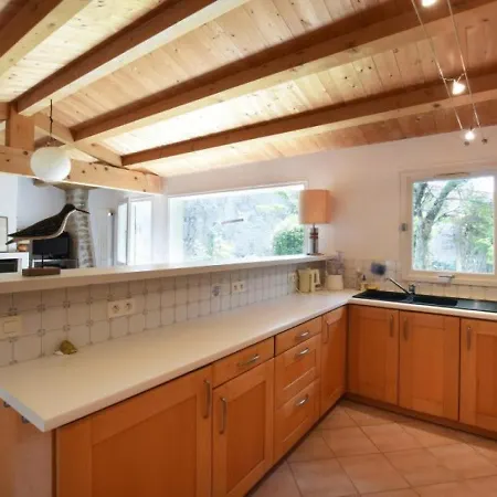 Maison La Flotte, 3 Pieces, 5 Personnes - Fr-1-258-12